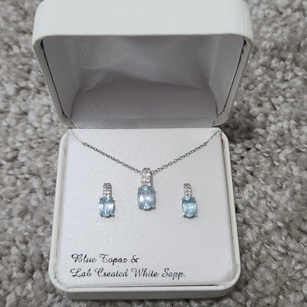 New Kohls Set Of Earrings And Necklace Blue Topaz White Sapphire 52$